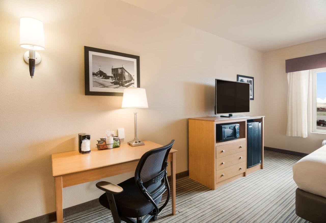 Best Western Shelby Inn & Suites Eksteriør bilde